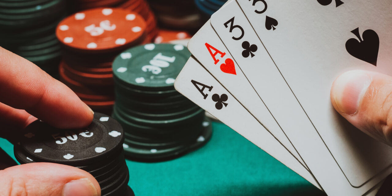 Two Pair in Poker: Rules, Rankings, Tie-Breakers and Examples