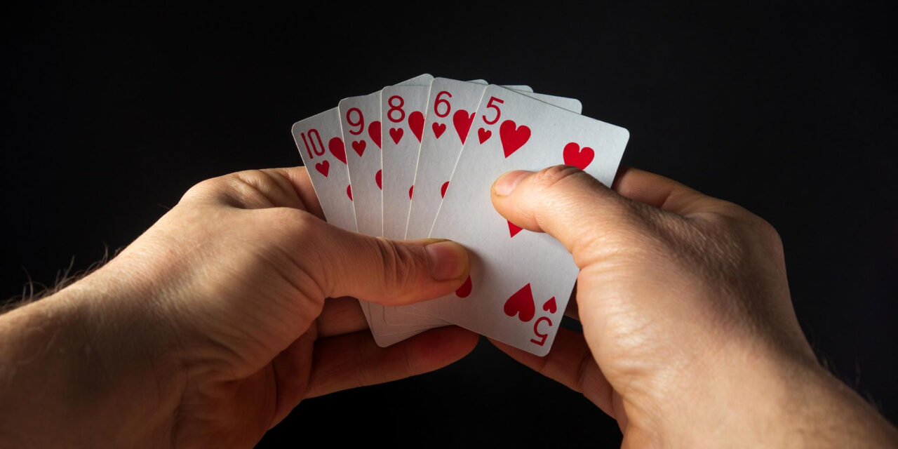 Straight Flush in Poker: Rules, Rankings, Odds and Examples