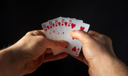 Straight Flush in Poker: Rules, Rankings, Odds and Examples
