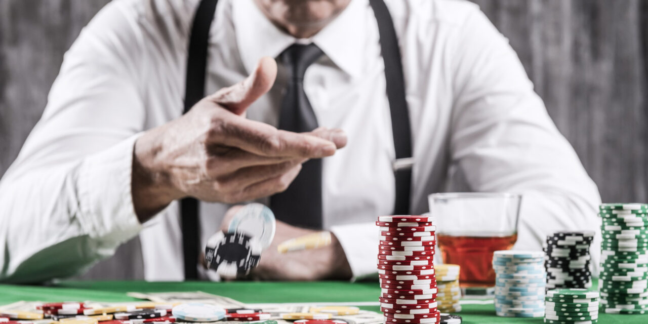 Flush in Poker: Rules, Rankings, Tie-Breakers and Examples