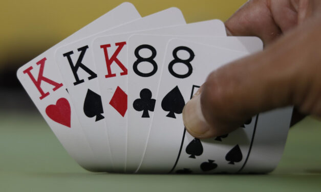 Full House in Poker: Rules, Rankings, Odds and Examples